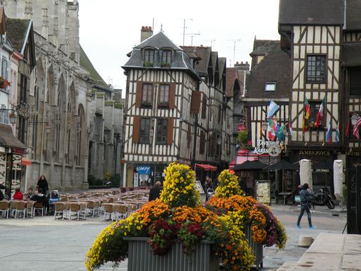  quartier des restaurants de l'Hôtel de Ville